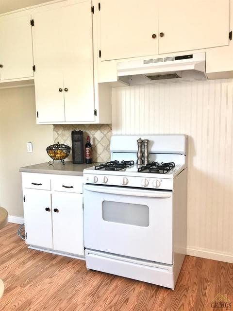 135 Wetherley Dr, Bakersfield, CA 93309 photo 8