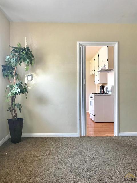 135 Wetherley Dr, Bakersfield, CA 93309 photo 9