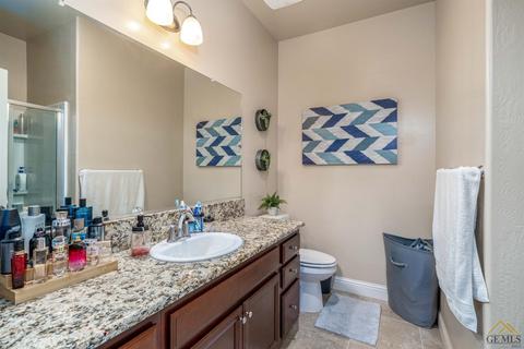9104 Red Pine Ct, Shafter, CA 93263 photo 24