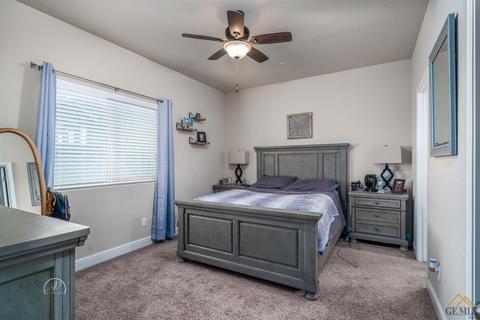 9104 Red Pine Ct, Shafter, CA 93263 photo 22