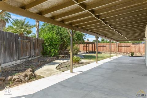 910 Fox Tree Ct, Bakersfield, CA 93306 photo 32