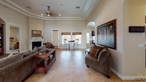 10536 Titanium Ave, Taft, CA 93268 photo 4