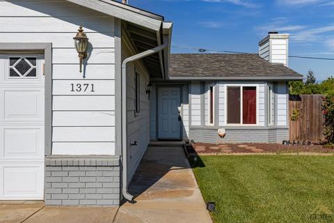 1371 Tanglewood Dr, Tehachapi, CA 93561 photo 2