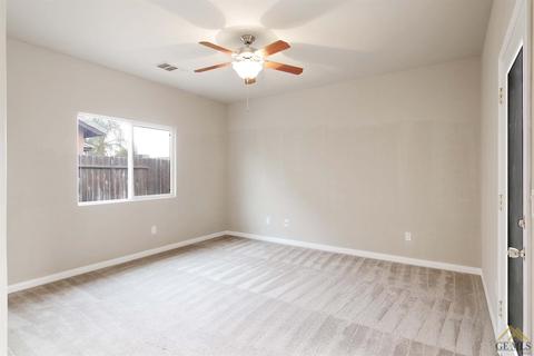 435 Grace Ct, Shafter, CA 93263 photo 18