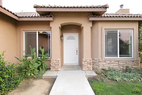 435 Grace Ct, Shafter, CA 93263 photo 2