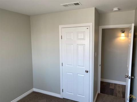 709 B St, Taft, CA 93268 photo 9