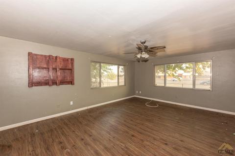 400 Taylor St, Taft, CA 93268 photo 6