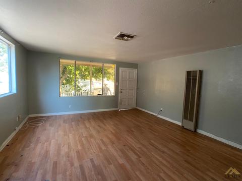 320 S 8th St, Taft, CA 93268 photo 9