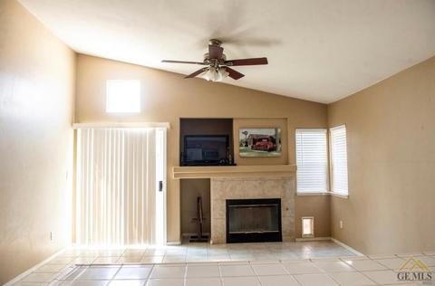 8729 Rollingbay Dr, Bakersfield, CA 93312 photo 4
