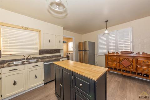 506 Jackson St, Taft, CA 93268 photo 9