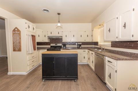 506 Jackson St, Taft, CA 93268 photo 11