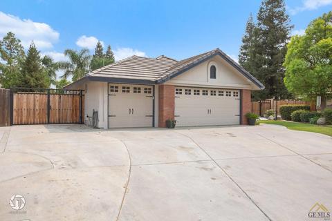 9111 Celeste Ct, Bakersfield, CA 93312 photo 4