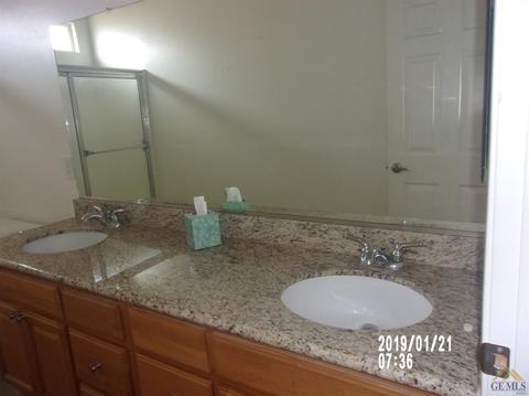 806 Pierce St, Taft, CA 93268 photo 15