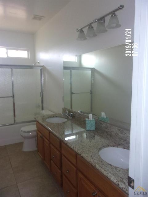 806 Pierce St, Taft, CA 93268 photo 14