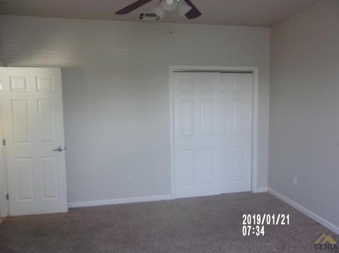 806 Pierce St, Taft, CA 93268 photo 10
