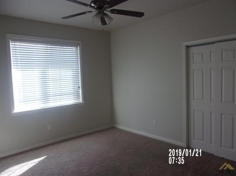 806 Pierce St, Taft, CA 93268 photo 12