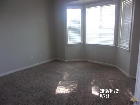 806 Pierce St, Taft, CA 93268 photo 9