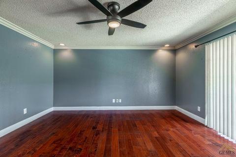 929 16th St, Wasco, CA 93280 photo 9