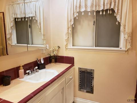 13682 Bracken, Los Angeles, CA 91331 photo 8