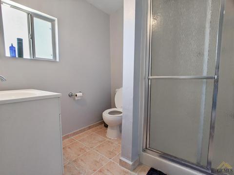 211 1st St, Buttonwillow, CA 93206 photo 7