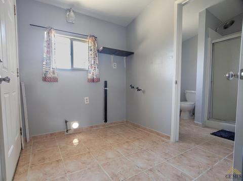 211 1st St, Buttonwillow, CA 93206 photo 6