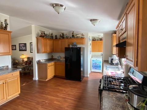 28119 Carousel Ave, Taft, CA 93268 photo 8
