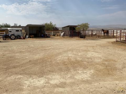 28119 Carousel Ave, Taft, CA 93268 photo 27