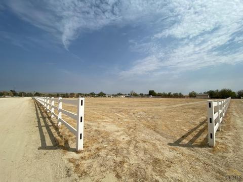 28119 Carousel Ave, Taft, CA 93268 photo 38