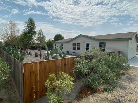 28119 Carousel Ave, Taft, CA 93268 photo 1