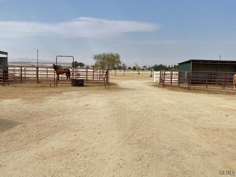 28119 Carousel Ave, Taft, CA 93268 photo 29