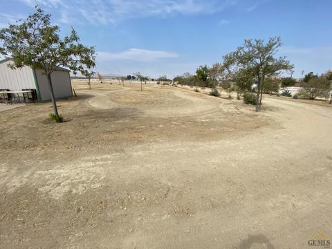 28119 Carousel Ave, Taft, CA 93268 photo 34