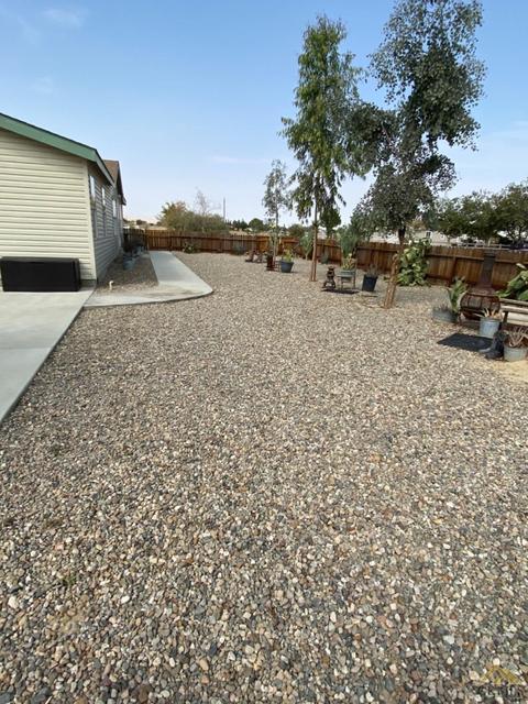 28119 Carousel Ave, Taft, CA 93268 photo 21