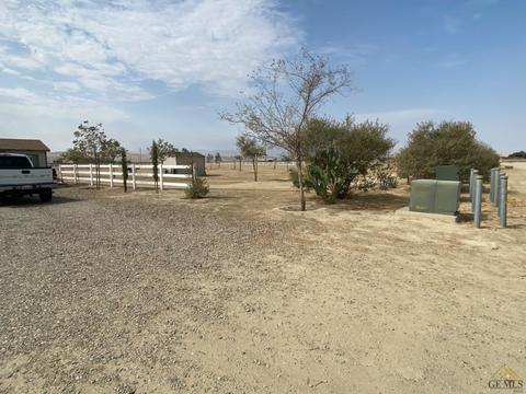 28119 Carousel Ave, Taft, CA 93268 photo 22
