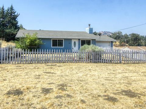 17681 Arlington Pl, Tehachapi, CA 93561 photo 4