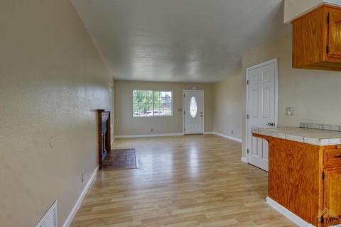 17681 Arlington Pl, Tehachapi, CA 93561 photo 17