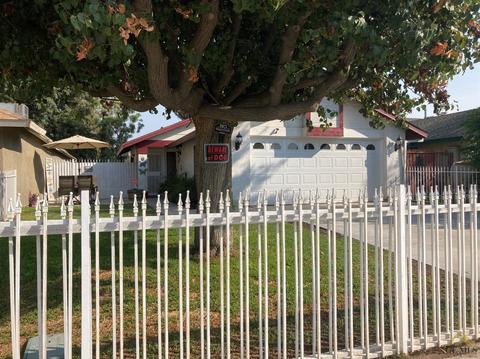 1012 Fairview Rd, Bakersfield, CA 93307 photo 2