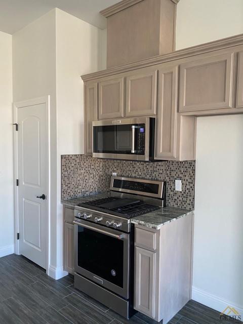 410 Diamond St, Taft, CA 93268 photo 4