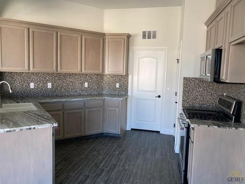 410 Diamond St, Taft, CA 93268 photo 2