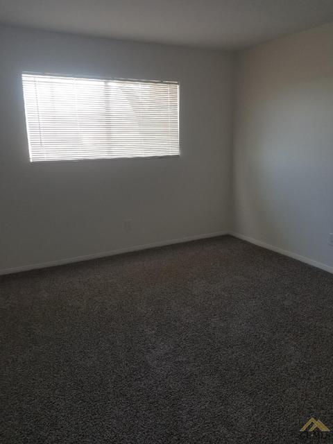 300 8th St, Taft, CA 93268 photo 23