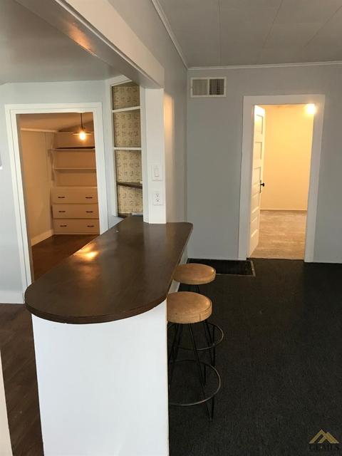 300 8th St, Taft, CA 93268 photo 16