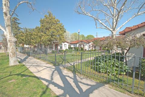 2210 D St, Bakersfield, CA 93301 photo 4