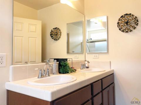 6108 Declaration Way, Bakersfield, CA 93313 photo 12