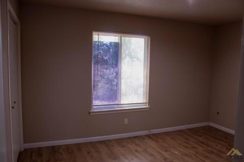 3544 W Iris Ave, Visalia, CA 93277 photo 21