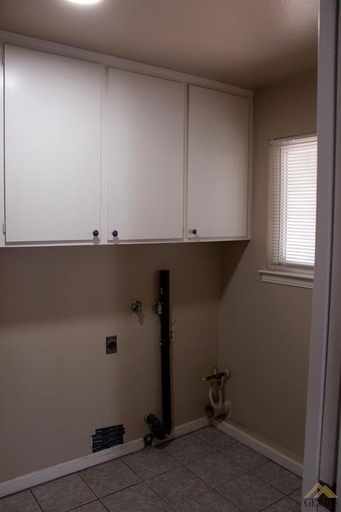 3544 W Iris Ave, Visalia, CA 93277 photo 9
