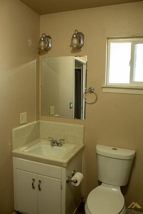 3544 W Iris Ave, Visalia, CA 93277 photo 22