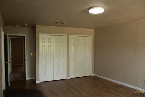3544 W Iris Ave, Visalia, CA 93277 photo 23