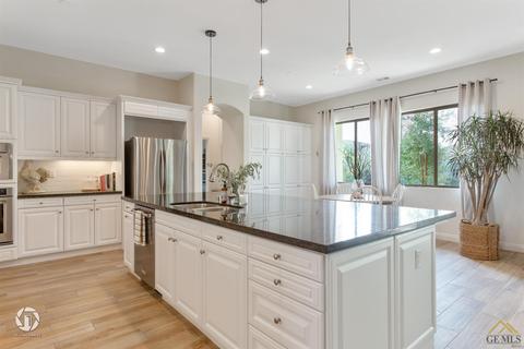 11629 Raindrop Ln, Bakersfield, CA 93311 photo 14