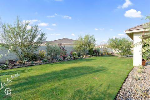 11629 Raindrop Ln, Bakersfield, CA 93311 photo 37