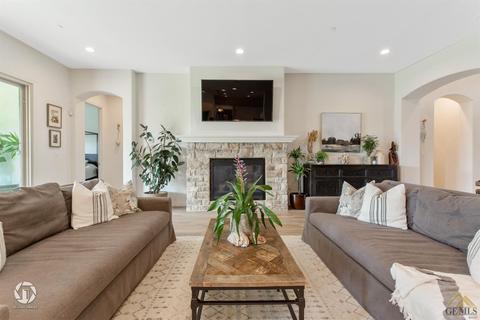 11629 Raindrop Ln, Bakersfield, CA 93311 photo 10