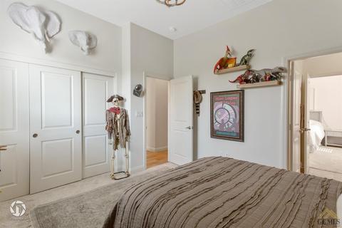 11629 Raindrop Ln, Bakersfield, CA 93311 photo 33